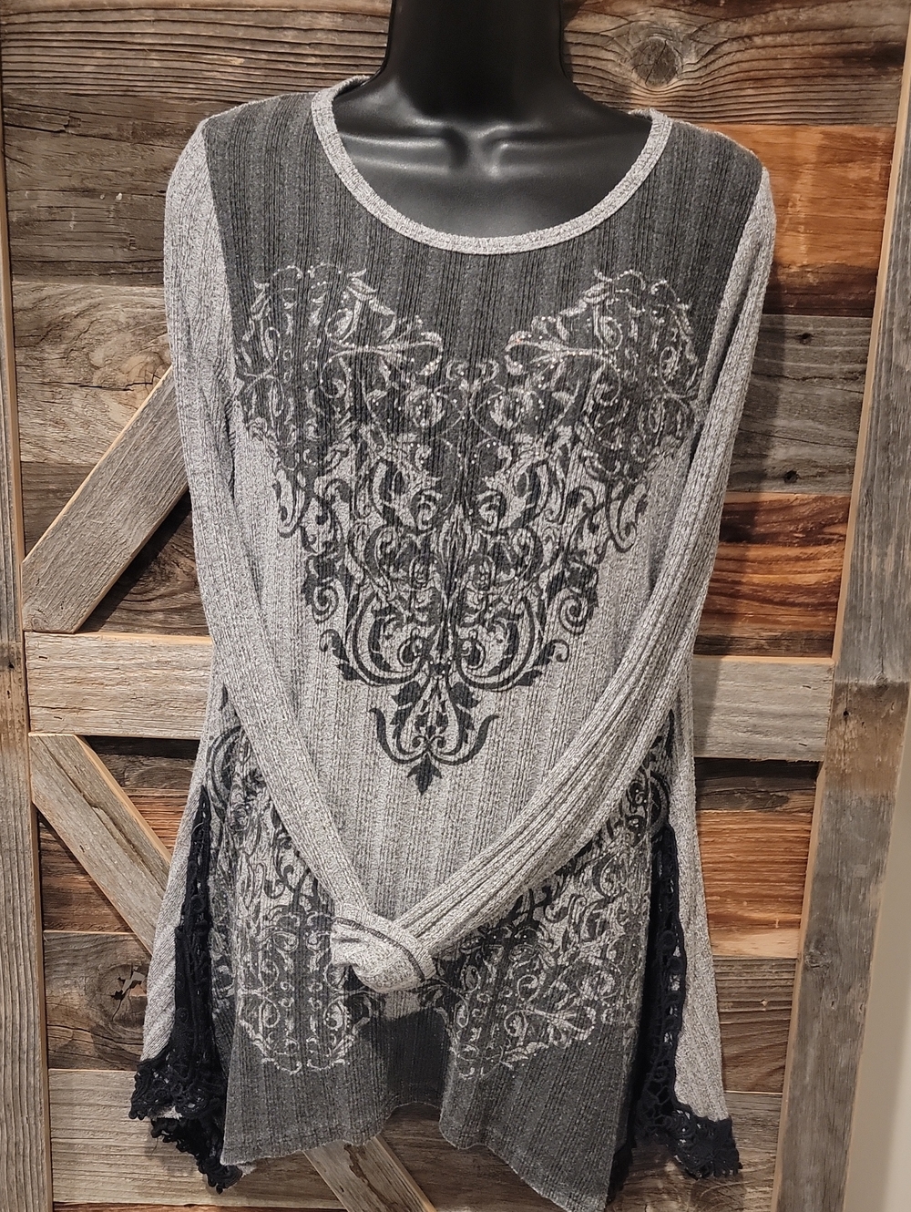 Vocal USA Stretchy Tunic Top